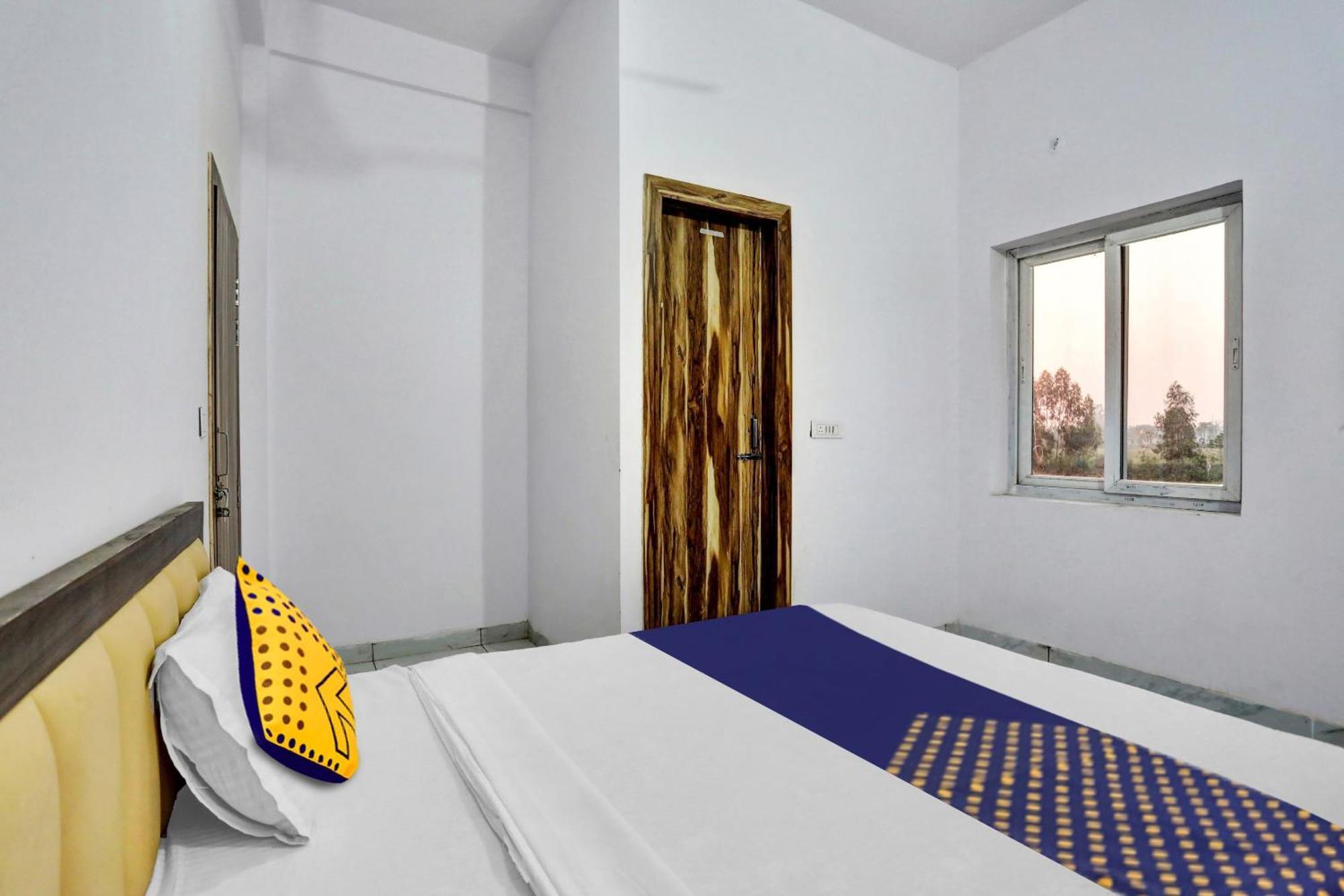 Hotel O Sardarji Hotel And Restaurant Bāzpur Buitenkant foto